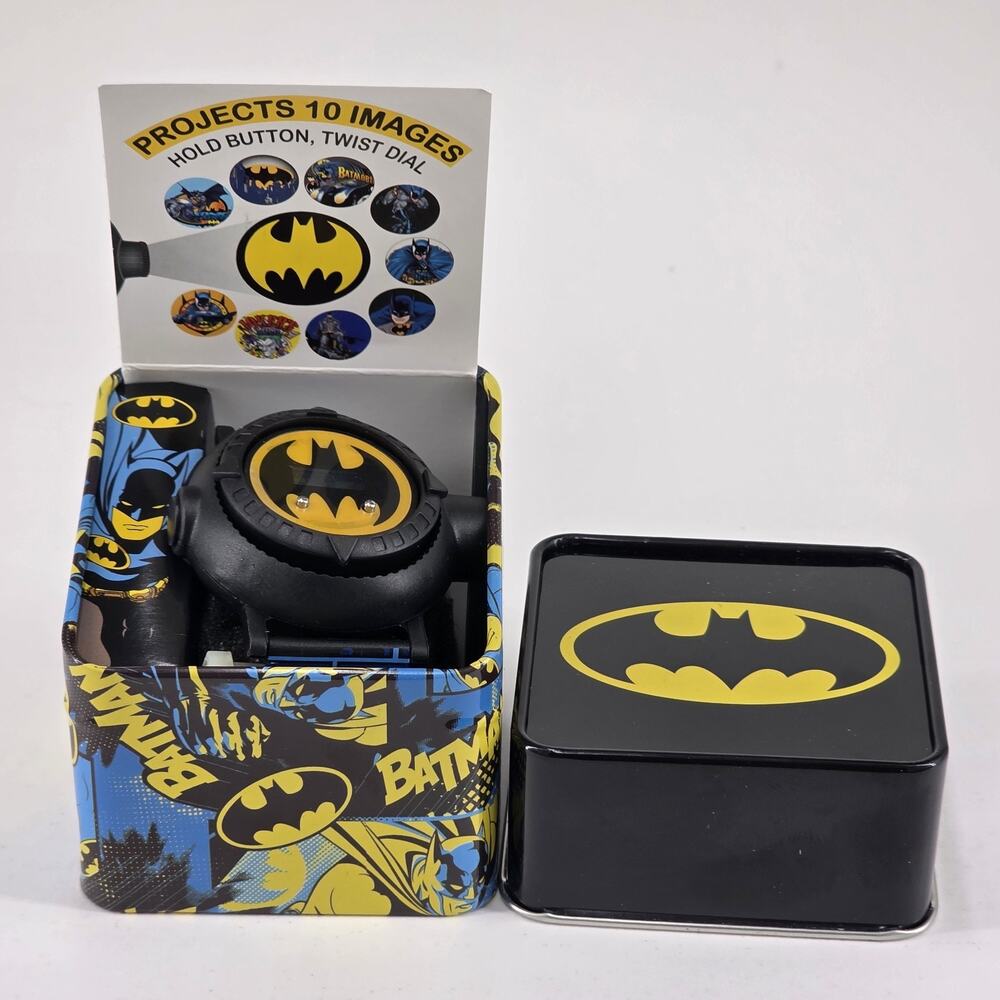 Accutime DC Comics BATMAN Kids Projection Watch Projects 10 Pictures, NIB